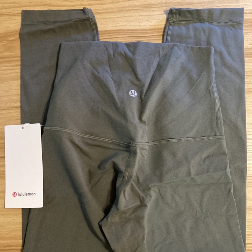 Lululemon Align 21" SHR Army Green Grey 4 - Picture 7 of 8